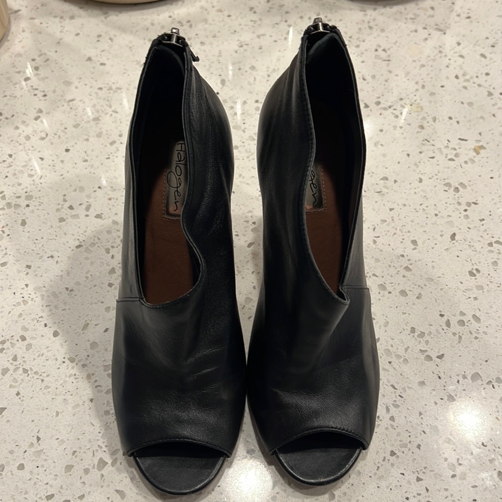 Halogen Black peep toe heel zipper back bootie Size 7